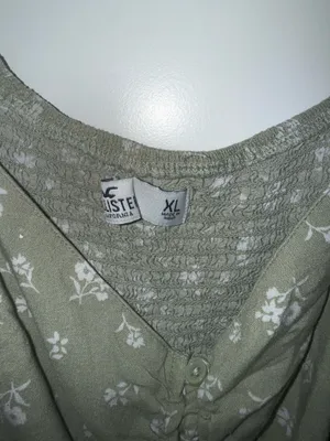 Hollister Top thumbnail 2