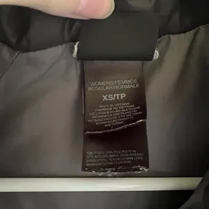 The North Face Women's Charcoal Insulated Vest thumbnail 3
