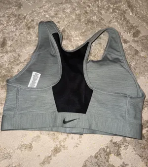 Nike Swoosh Women’s Medium-Support Padded Zip-Front Sports Bra thumbnail 2