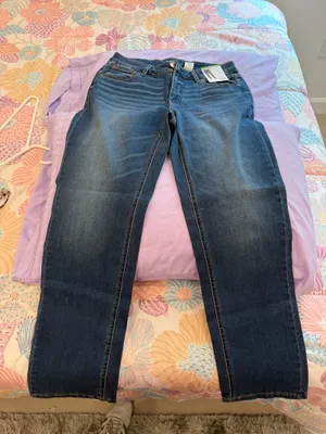 Time & Tru Jeans thumbnail 1