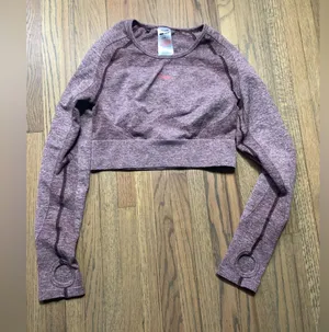 Gymshark long sleeve top medium thumbnail 1