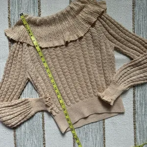 Crazy In Love Beige Linen Blend Off-The Shoulder Ruffle Sweater M thumbnail 7