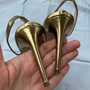 Guess Elegant Gold Lace Women’s Heels thumbnail 9