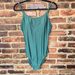 NWT Quince Palm Green Italian Cami One-Piece Swimsuit Women's Size Medium thumbnail 3