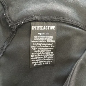 Victoria secrets Black High-Waisted Leggings size M in black with side pockets thumbnail 6