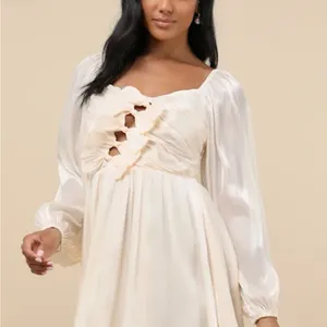NWT Lulu's Cream Bishop Sleeve Sweetheart Mini Dress thumbnail 2