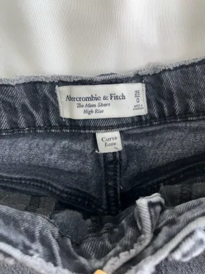 Abercrombie High-Rise Mom Shorts thumbnail 2