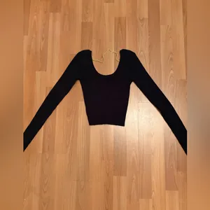 12th Tribe Black Long Sleeve Crop Top with Chain Detail size S thumbnail 3