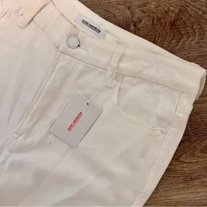 Good American Good Curve Jeans White D4* thumbnail 3