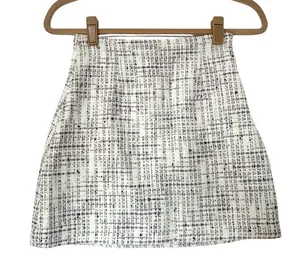 Aritzia Babaton Tweed Boucle Skirt Womens 2 White Black Lavendar thumbnail 1