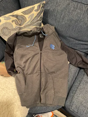 Jordan brand UNC zip up thumbnail 1