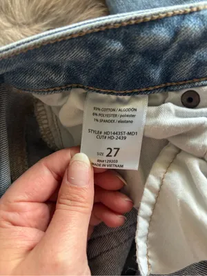 Women's straight leg Jeans Hidden thumbnail 5