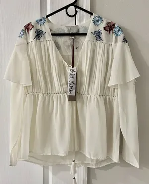 Anthropologie Chloe Oliver Cream Blouse with Floral Embroidery thumbnail 1