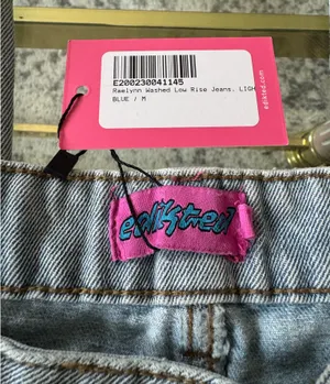 Edikted Light Wash Jeans baggy  thumbnail 2