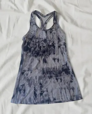 Lululemon Gray Tie Dye Racerback Tank Size 2 thumbnail 1