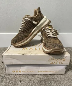 New Blowfish Malibu Leotina Leopard Chunky Sneakers Women’s Size 7.5 thumbnail 1