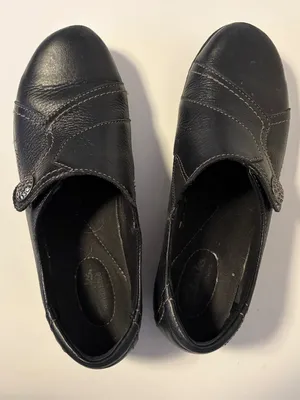 Clarks Ashland Bend Leather Comfort Slip On Loafers Black Womens Shoe Size 7.5 M thumbnail 3