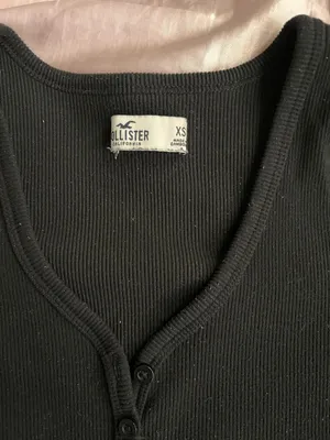 black long sleeve thumbnail 2