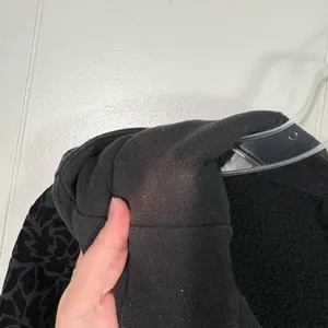 Lululemon Embroidered To You Black Full Zip Velvet Floral Shoulder Hoodie Jacket thumbnail 7