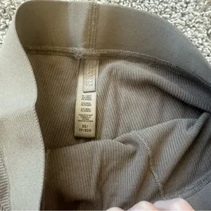 SKIMS Women's High Waist Tan Shorts thumbnail 4