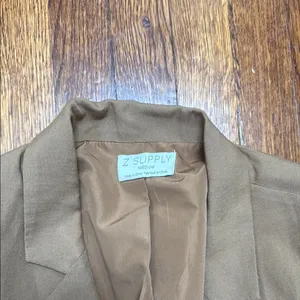 Z supply NWOT tan cropped blazer thumbnail 2