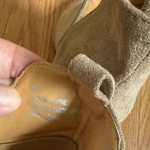 Cape Robbin Blythe Tan Faux Suede V-Cut Pointed Toe Block‎ Heel Ankle Boots 6.5 thumbnail 4