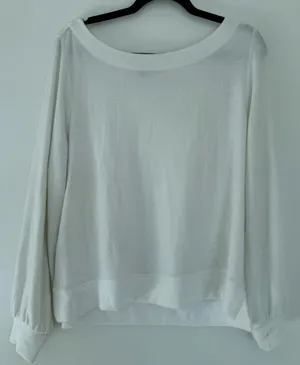 Banana Republic Cream Sweater thumbnail 2
