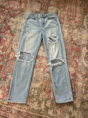 American Eagle Jeans Mom thumbnail 2