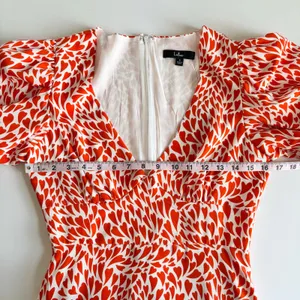 Lulus Love Is In The Flair Red Orange Heart Print Midi Dress Women’s Small NWT thumbnail 5