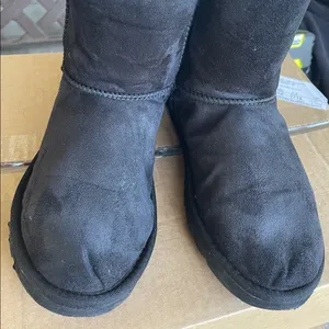 UGG classic short boots for women thumbnail 3