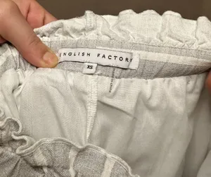 Gray Striped Ruffle Cropped Bell Bottom Linen Pants - XS thumbnail 10
