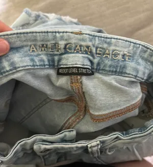 American Eagle Outfitters Distressed Jegging thumbnail 4