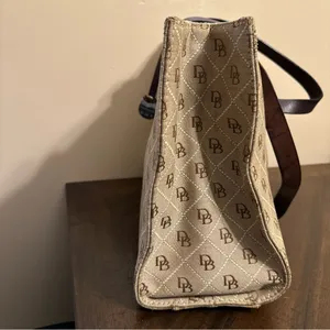 Dooney & Bourke East West Tote Signature Quilt Tan & Brown‎ Stitching EUC thumbnail 5