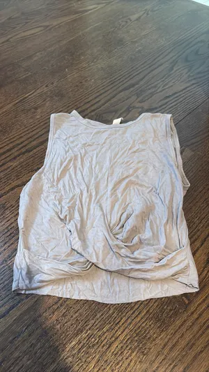 Alo Yoga Tank Top thumbnail 3