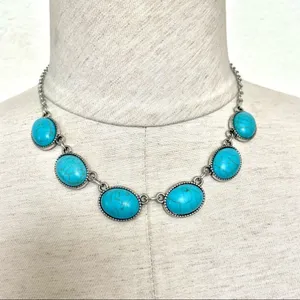 Turquoise and silver tone necklace thumbnail 1