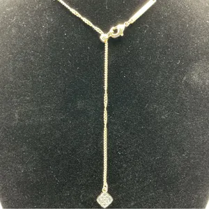 NWT Kendra Scott Gold Tone Flower Pendant Necklace with Opalescent Stone thumbnail 3