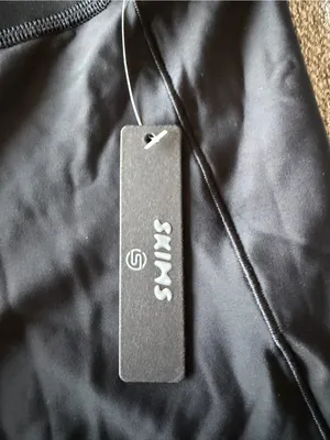 NWT SKIMS High-Rise Black Women's Active Shorts thumbnail 3