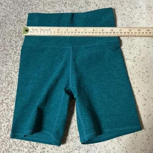 Vuori Womens Clean Elevation Short Green Heather DreamKnit High Rise‎ Yoga XS thumbnail 3