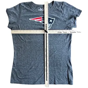 New England Patriots Distressed Gray Women’s T Shirt sz L Touch by Alyssa Milano thumbnail 7