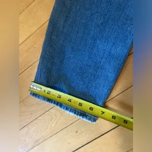 Abercrombie Ankle Straight Ultra High Rise Jeans thumbnail 9