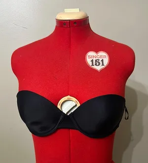 Maidenform 36B Strapless Bra thumbnail 1
