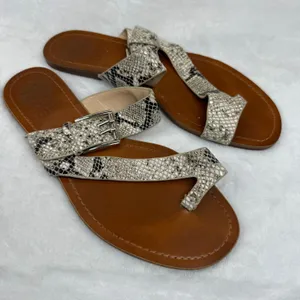 Vince Camuto VP-TADD Snakeskin Print Leather Thong Sandals Tan Cream Womens 7M‎ thumbnail 1