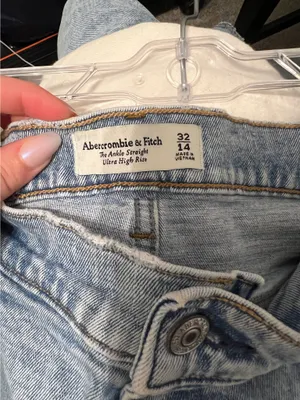 Abercrombie Jeans Ankle Straight Ultra High-Rise thumbnail 3