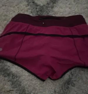 Lululemon Shorts thumbnail 2