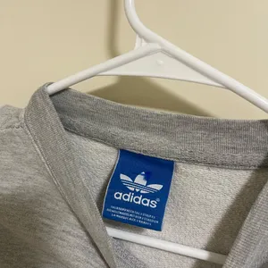 Adidas Originals Women Size Small Gray Crew Neck Sweatshirt Double Logo Pullover thumbnail 4