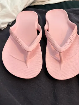 Pink Archie’s flip flops sandals Size 8.5 thumbnail 2