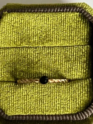 Gold thumbnail 3