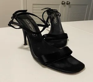 EUC | Via Spiga women’s strap‎ heels — size 7.5 thumbnail 1