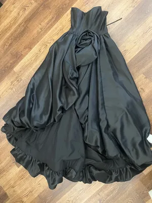 Sherri Hill Dress size 12 NEW worn for 3 hours Hi/Lo black satin. thumbnail 4