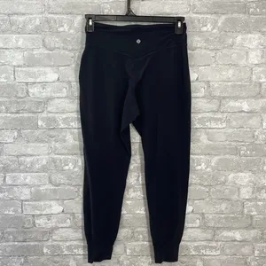 Lululemon Align Jogger 28"
Black thumbnail 5